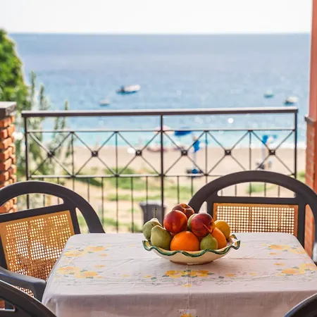 Taormina Front - Mazzeo